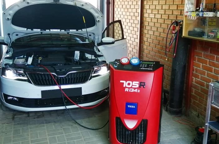 заправка кондиционера на Шкоде