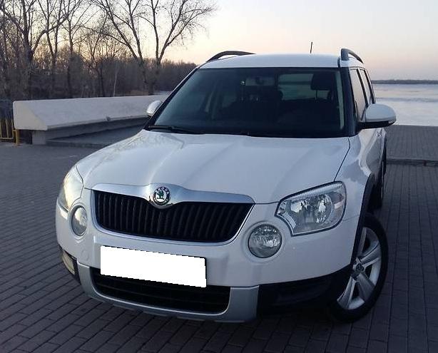 белая Шкода Йети