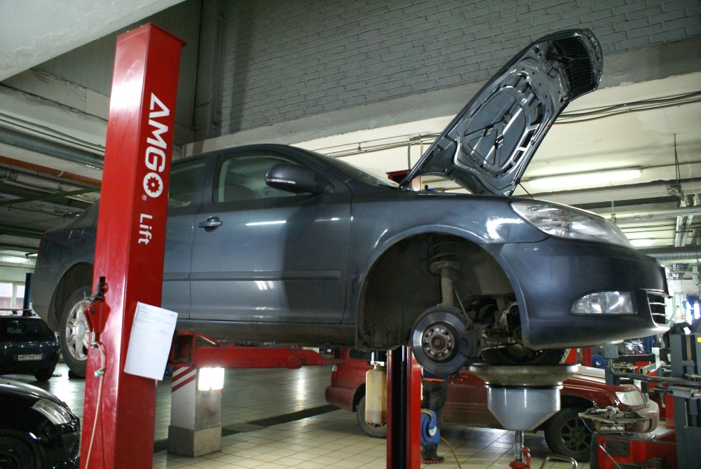 Шкода на подъемнике