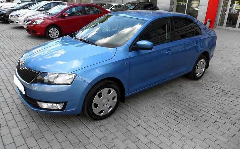 седан Шкода