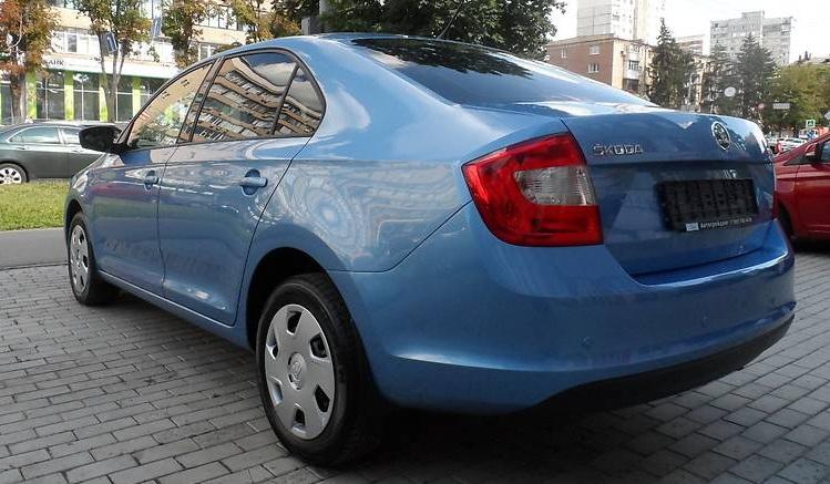 Рапид сзади