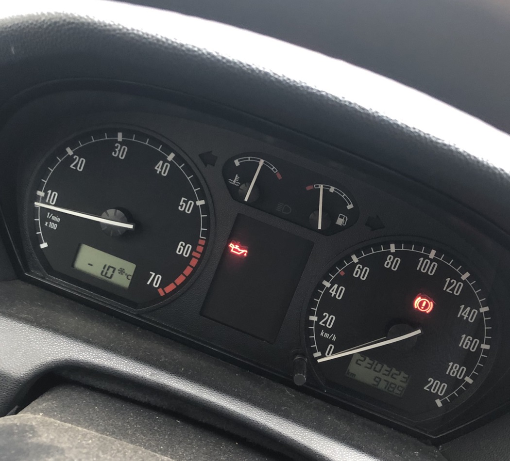 Индикатор давления масла