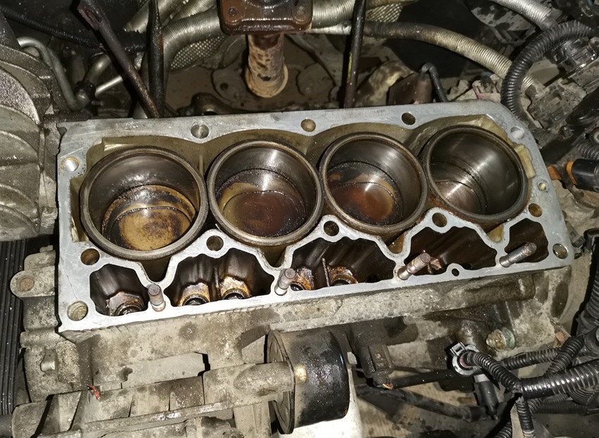 Замена прокладки ГБЦ Шкода