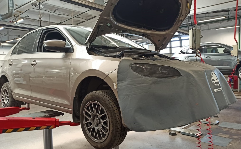 Подготовка Шкода к замене прокладки головки