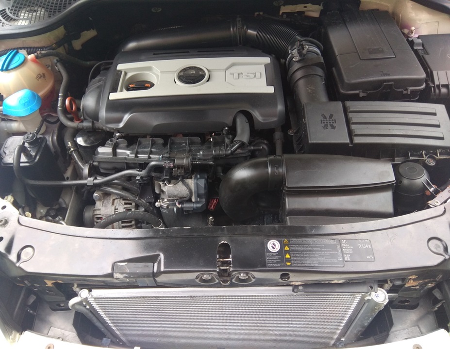 Новый радиатор кондиционера установлен