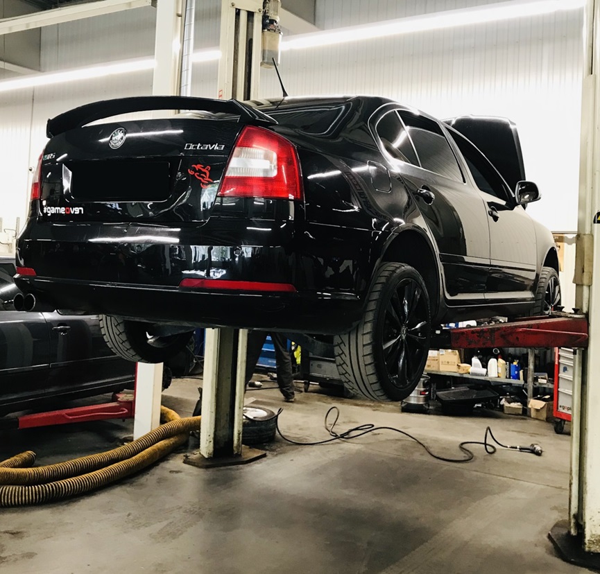 Подготовка Шкода к замене сальника приводного вала