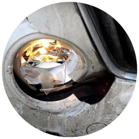 разбитая противотуманка на Йети