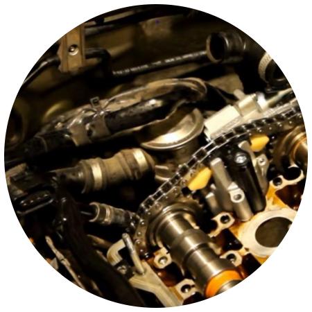 мотор со снятой клапанной крышкой