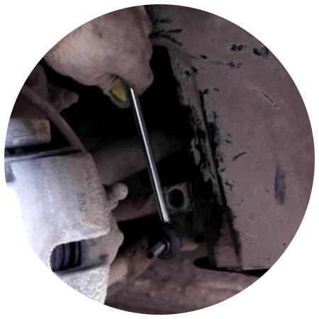 установка новой стойки стабилизатора