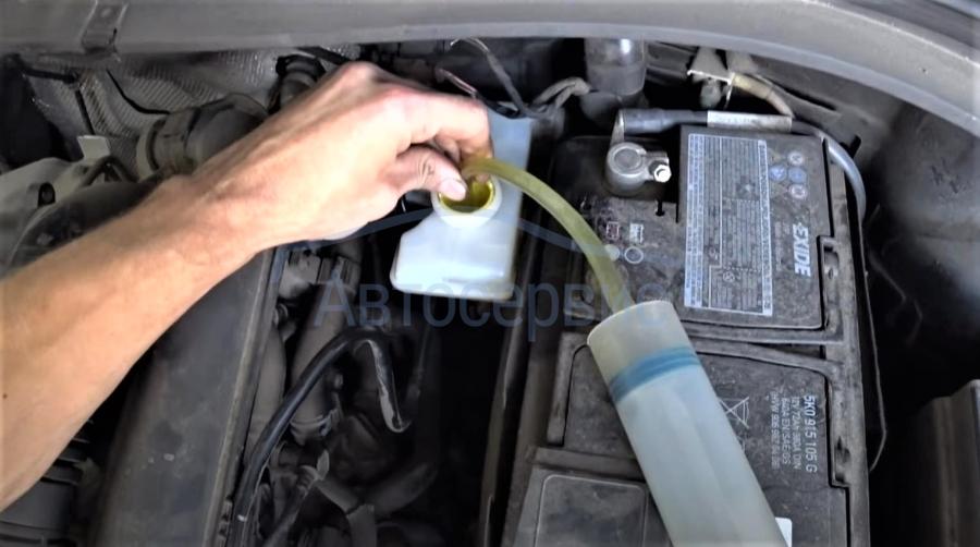 бачок антифриза changan cs35. 4. замена тормозной жидкости кодиак. тормозная жидкость octavia a5. жидкость тормоза е 60 bmw.