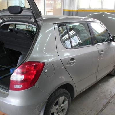 серая Фабия на СТО