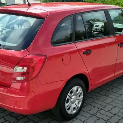 красная Фабия