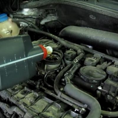 долив моторного малса