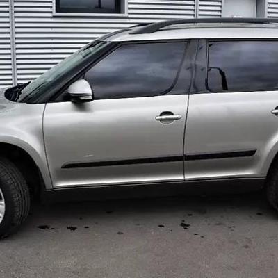 Шкода Йети сбоку