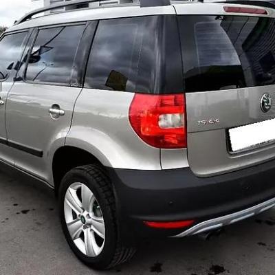 Шкода Йети сзади