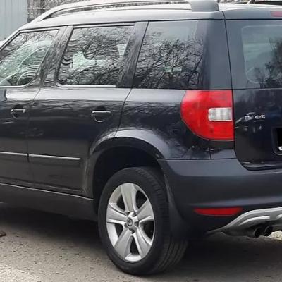 черный Шкода Йети