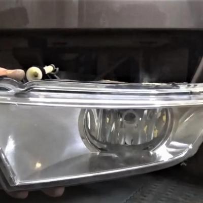 замена противотуманной фары Шкода Октавия