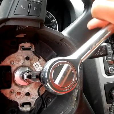 Замена руля на Октавии