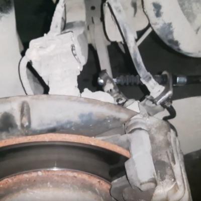 Замена троса ручника Шкода Октавия