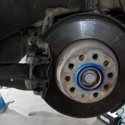 замена задних колодок шкода кодиак
