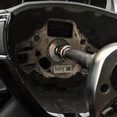 Замена руля на Шкоде Рапид