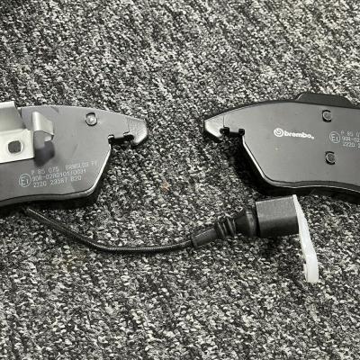 передние тормозные колодки Брембо