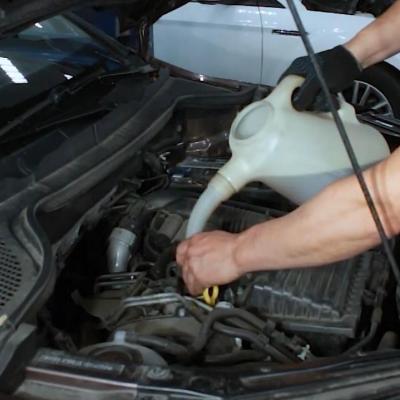 Замена масла в двигателе Шкода Карок