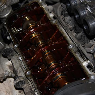 Замена прокладки клапанной крышки Шкода Рапид