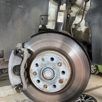 Замена тормозных дисков Шкода Карок