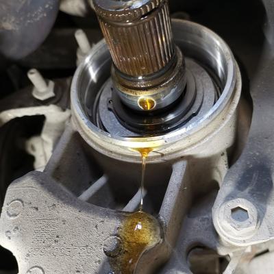 Замена сальника привода Шкода Кодиак