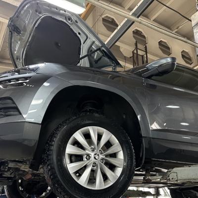 Шкода Карок в сервисе на замене переднего сальника коленвала