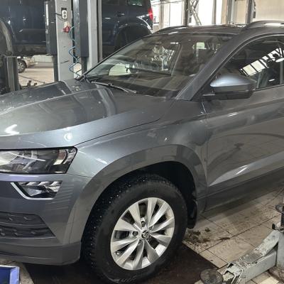 Шкода Карок в техцентре готовится к замене форсунок