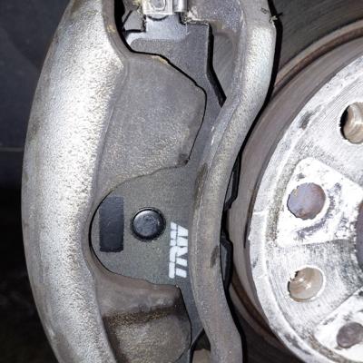 Замена суппорта Шкода Карок