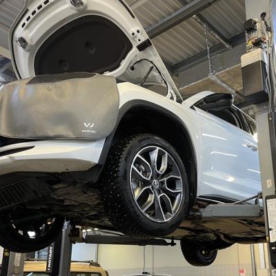 Шкода Кодиак в процессе замены карданного вала