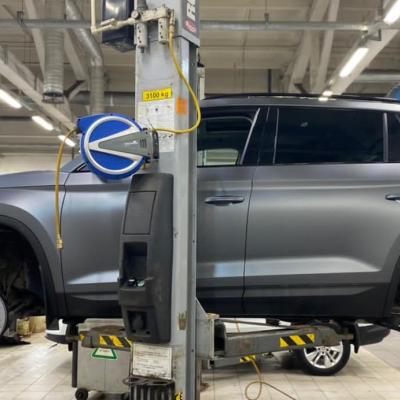 Шкода Кодиак в процессе замены суппортов