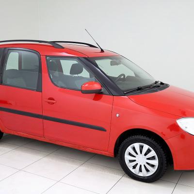 Шкода Румстер в автотехцентре после замены генератора