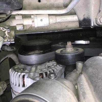 Замена генератора Шкода Румстер