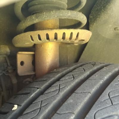 Замена амортизаторов Шкода Румстер