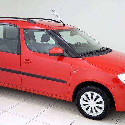 Шкода Румстер в автотехцентре после замены привода