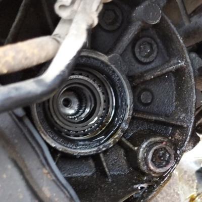 Замена сальника привода