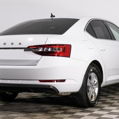 Шкода Суперб после замены ступичного подшипника в автотехцентре