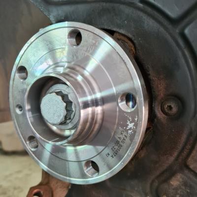 Замена ступичного подшипника Шкода Суперб