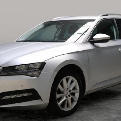 Шкода Суперб после замены заднего сальника коленвала в автотехцентре