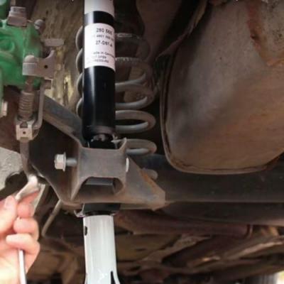 новый амортизатор на Фабии