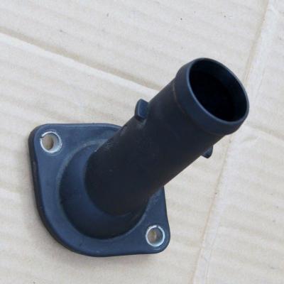 патрубок термостата