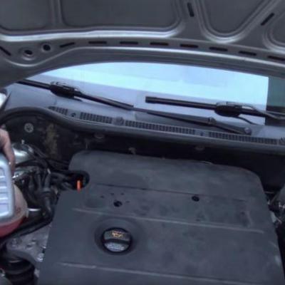 долив охлаждающей жидкости в Шкоду Фабия