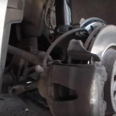 тормозной диск с суппортом