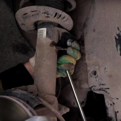 демонтаж амортизатора